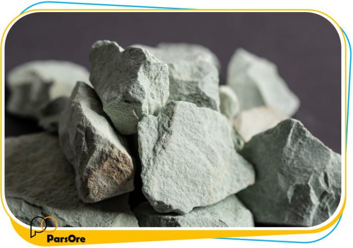 کلوخه معدنی زئولیت