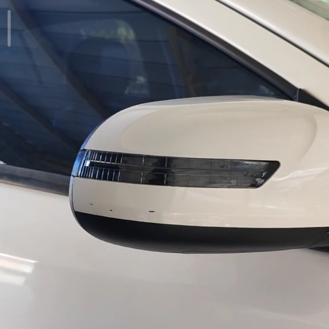 عکس قبل و بعد از استفاده از اکوشاین جلازین پولیش بدنه خودرو